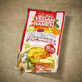 Ramen vegan et son bouillon à la sauce soja Nouilles japonaises