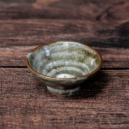 Vaso de sake sakazuki plano