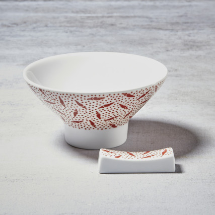 Pair of porcelain rice bowls and chopstick holders