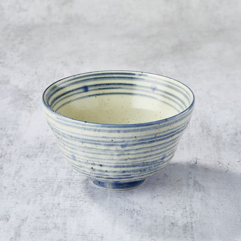 Domburi bowl, blue dot design