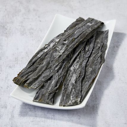 Young tender kombu seaweed 