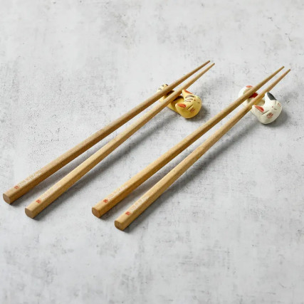 Set of 2 cat chopstick rests with chopsticks