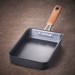 Japanese omelette pans and special cooking plates